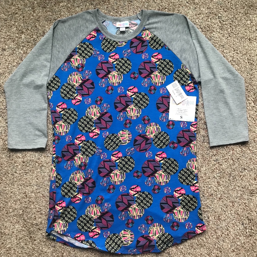 NWT - LuLaRoe Randy T-Shirt